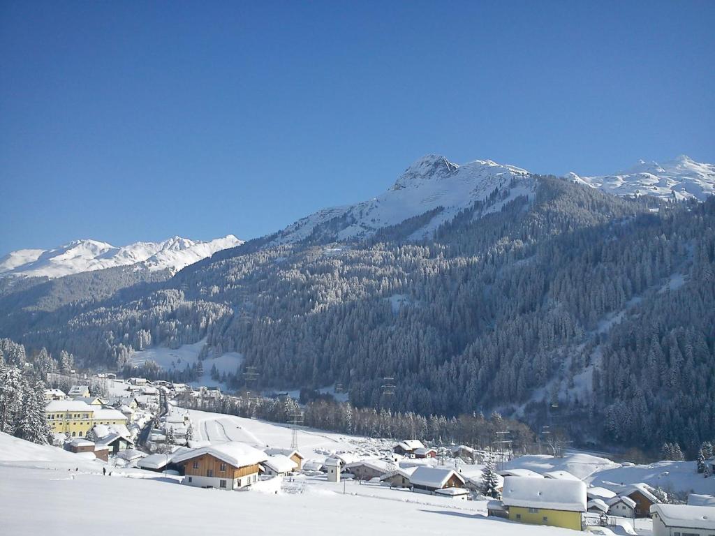 Haus Adrian Apartment วัลด์ อัม อาร์ลแบร์ก ภายนอก รูปภาพ